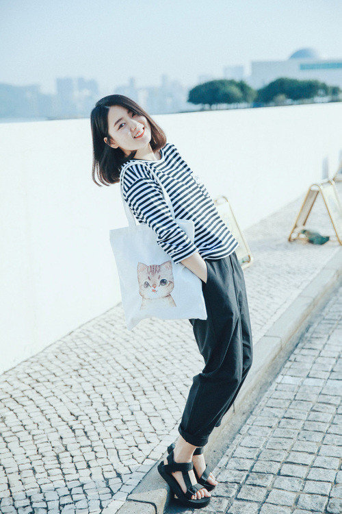 fb体育-西班牙队在热身赛中表现优异，备战国际比赛，西班牙热身赛赛程