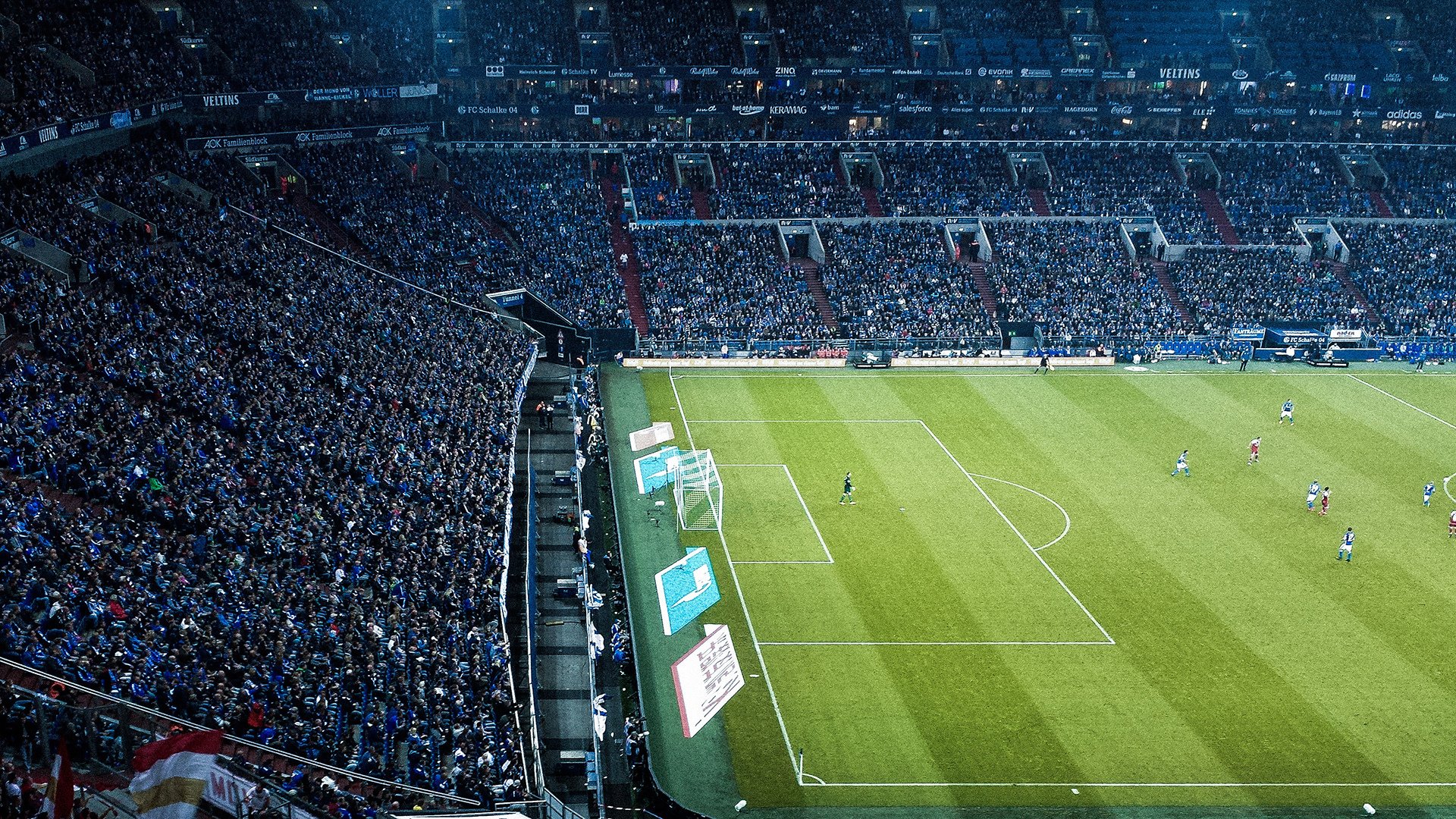 fb体育试玩-“法甲争冠激烈，压力之下豪门表现不俗”，法甲竞争激烈