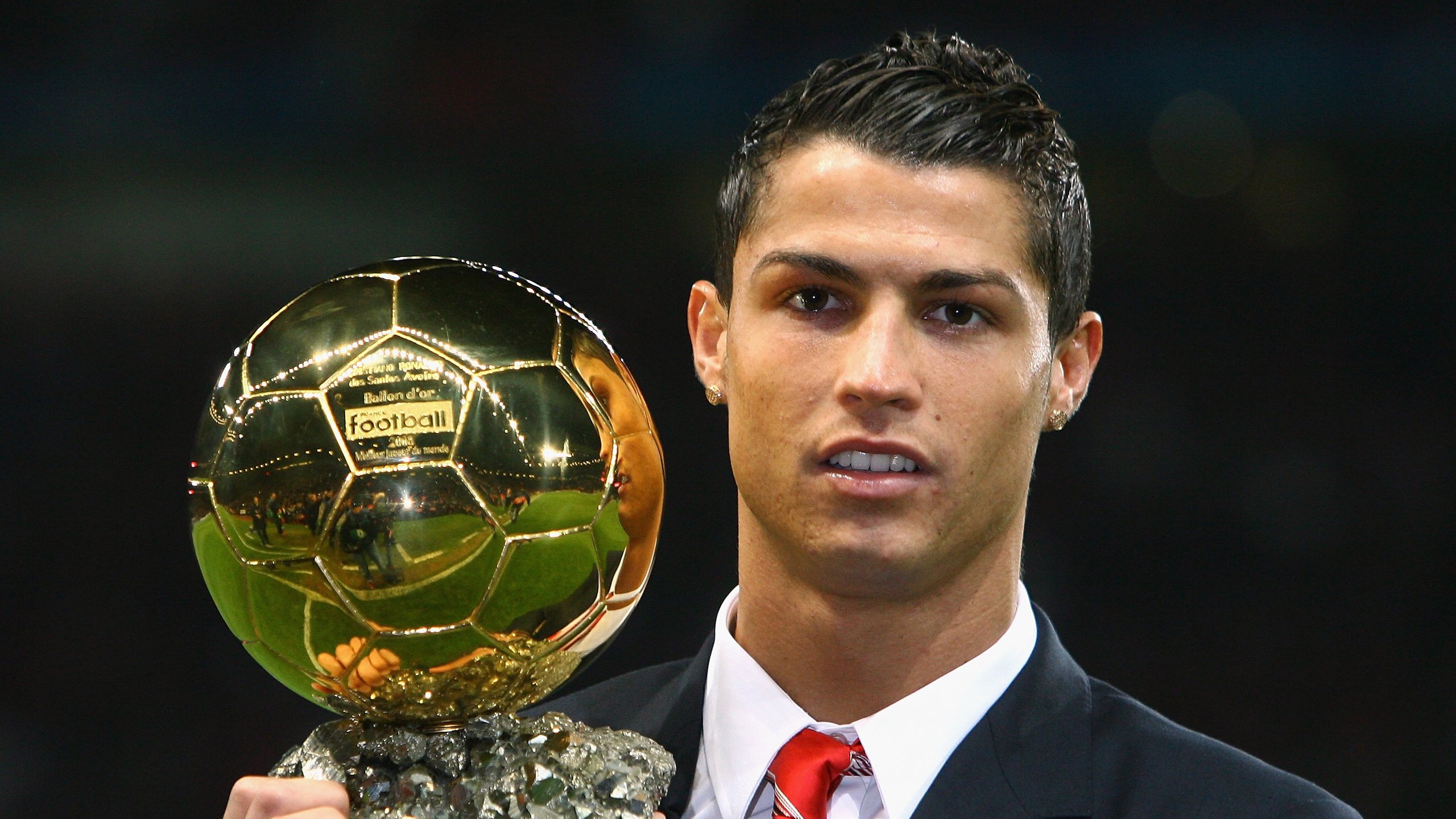 fb体育电脑版-【顶尖运动员】奥沙利文：坚持不懈的训练秘诀，奥沙利文比赛练球